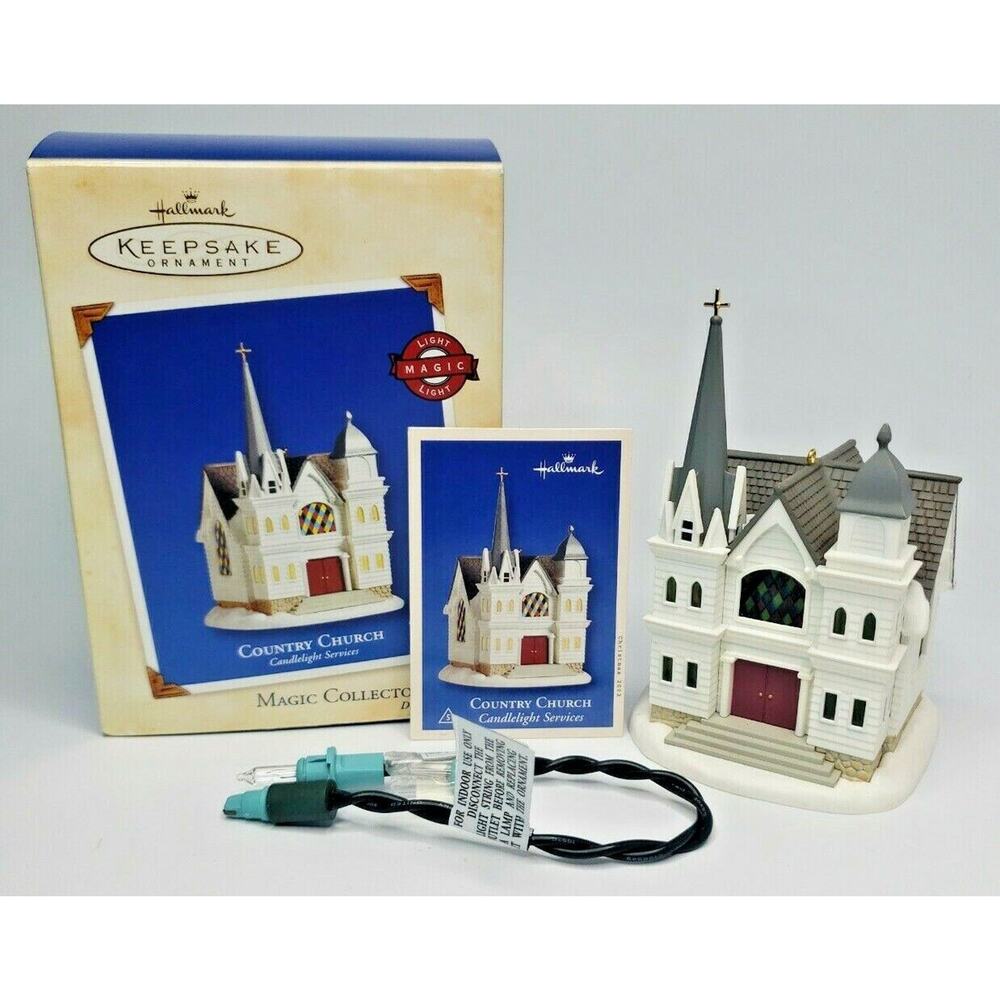2002 Hallmark Country Church Candlelight‎ Services Ornament U37
